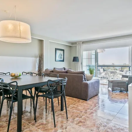Rentalmar Family Anagabu Apartment